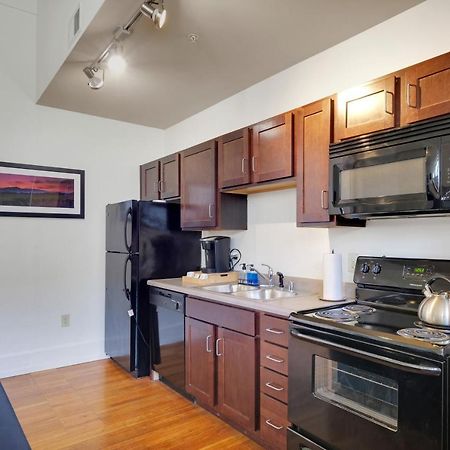 Apartment With King Bed In Downtown ลุยส์วิลล์ ภายนอก รูปภาพ