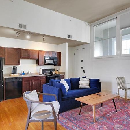 Apartment With King Bed In Downtown ลุยส์วิลล์ ภายนอก รูปภาพ