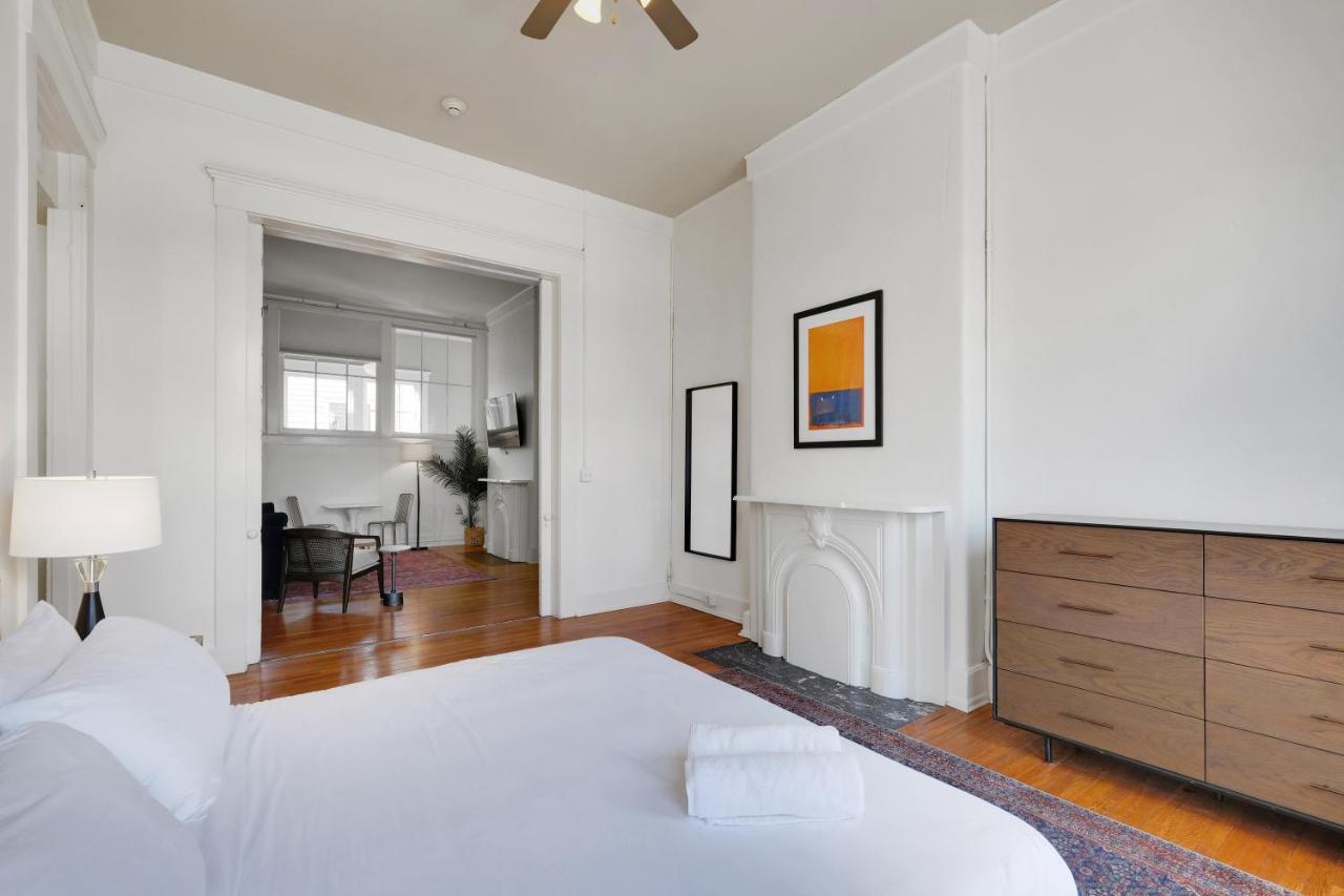 Apartment With King Bed In Downtown ลุยส์วิลล์ ภายนอก รูปภาพ