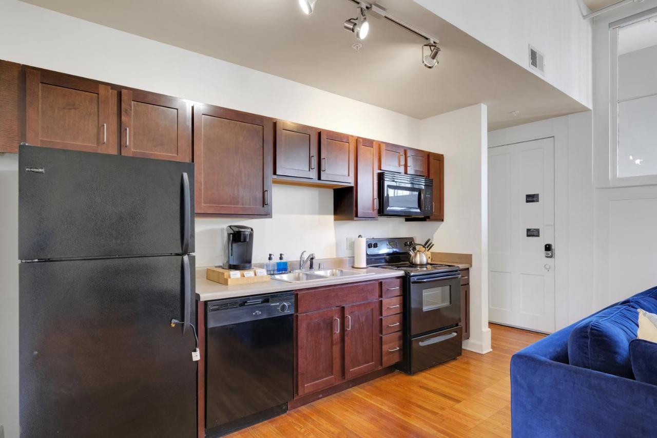 Apartment With King Bed In Downtown ลุยส์วิลล์ ภายนอก รูปภาพ